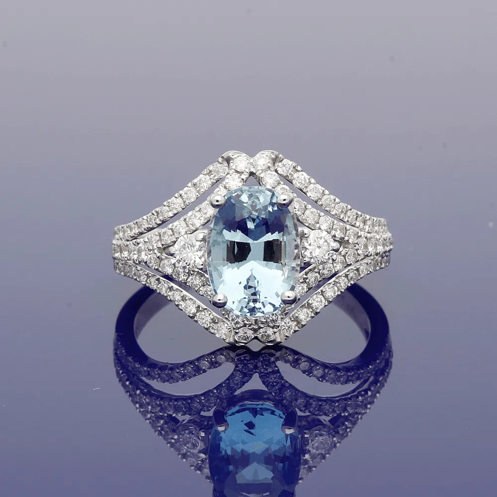 18ct White Gold Aquamarine & Diamond Ring