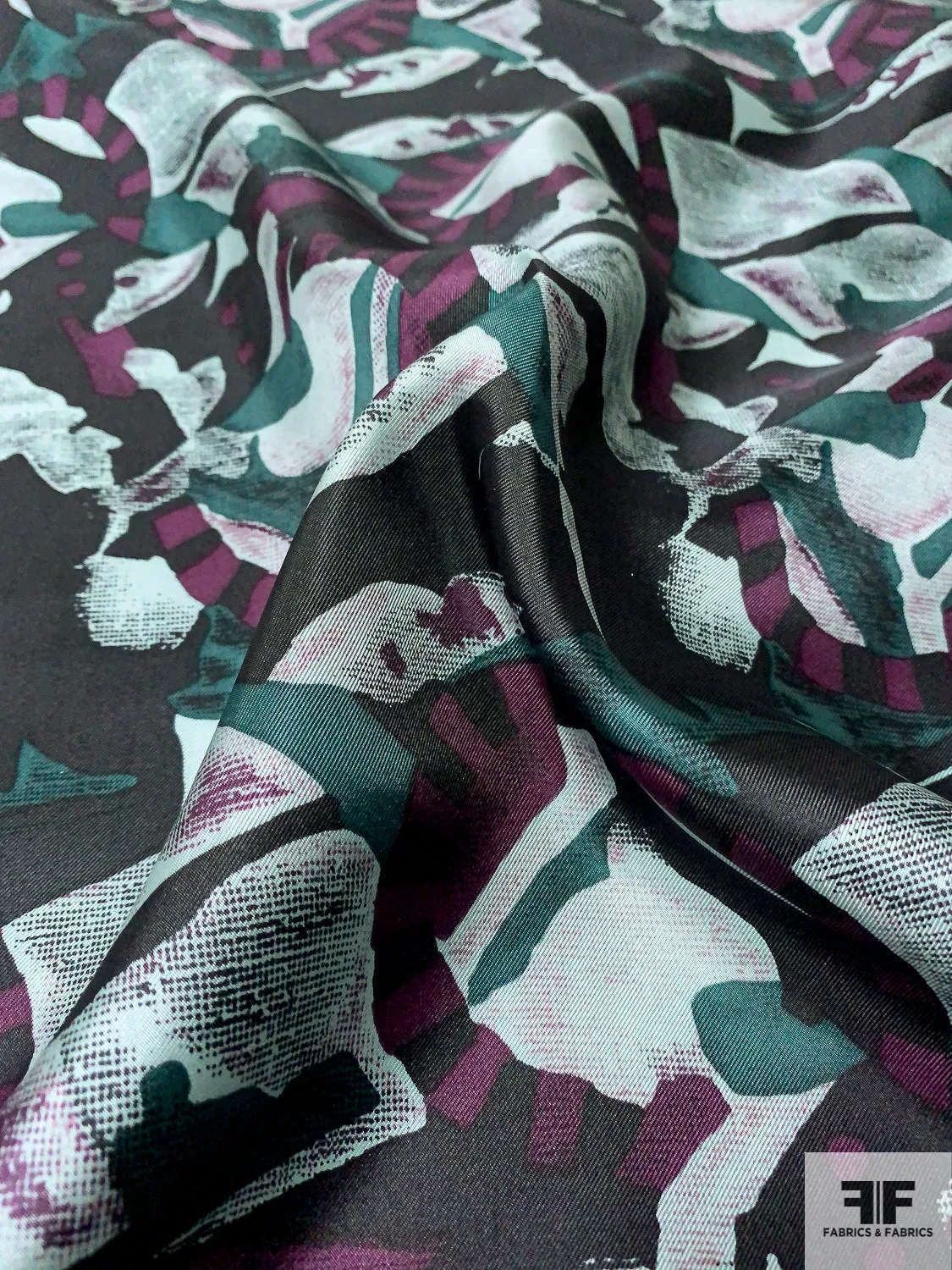 Abstract Graphic Printed Vintage Silk Twill - Plum / Smoky Green / Black