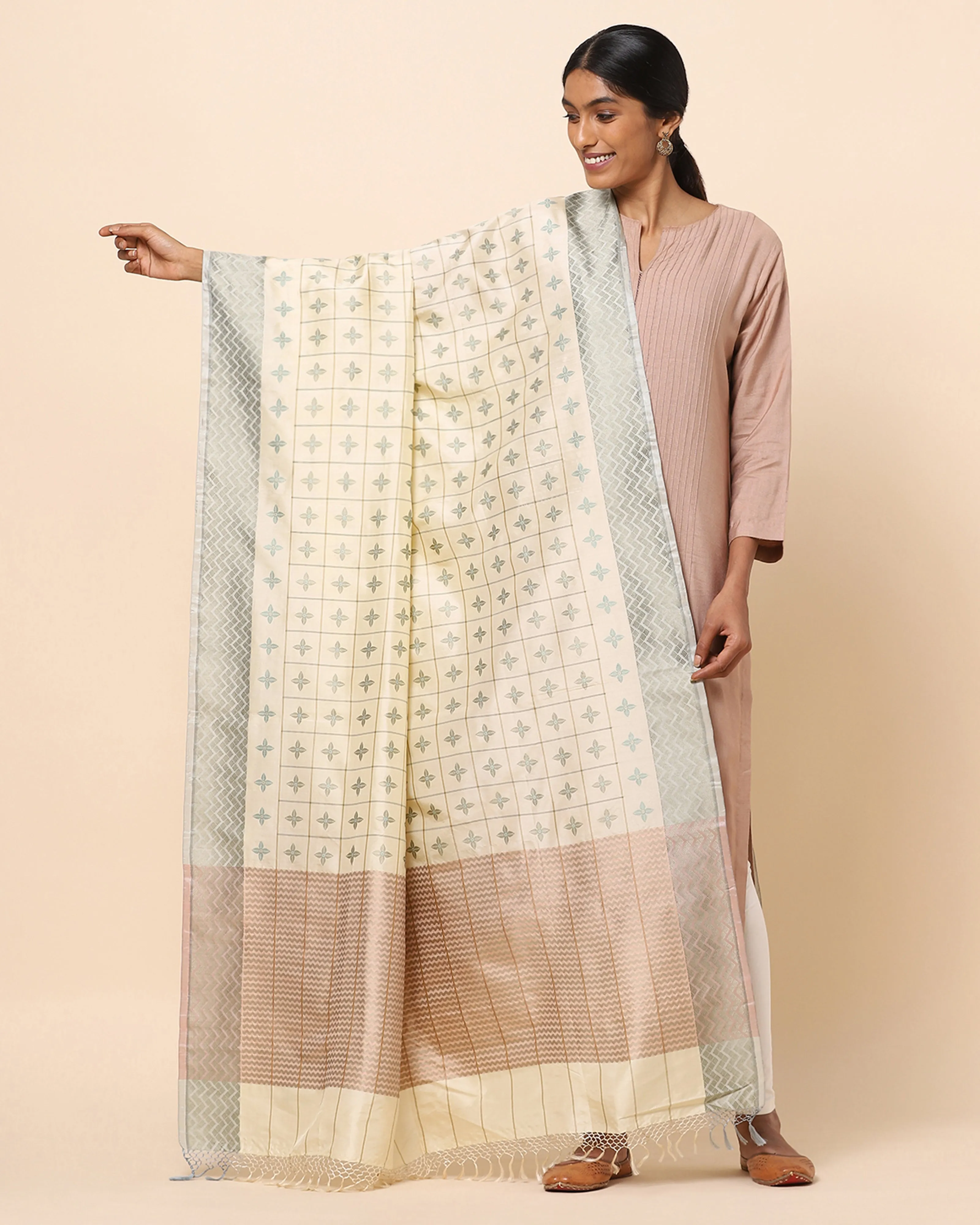 Chathur Kadwa Silk Dupatta