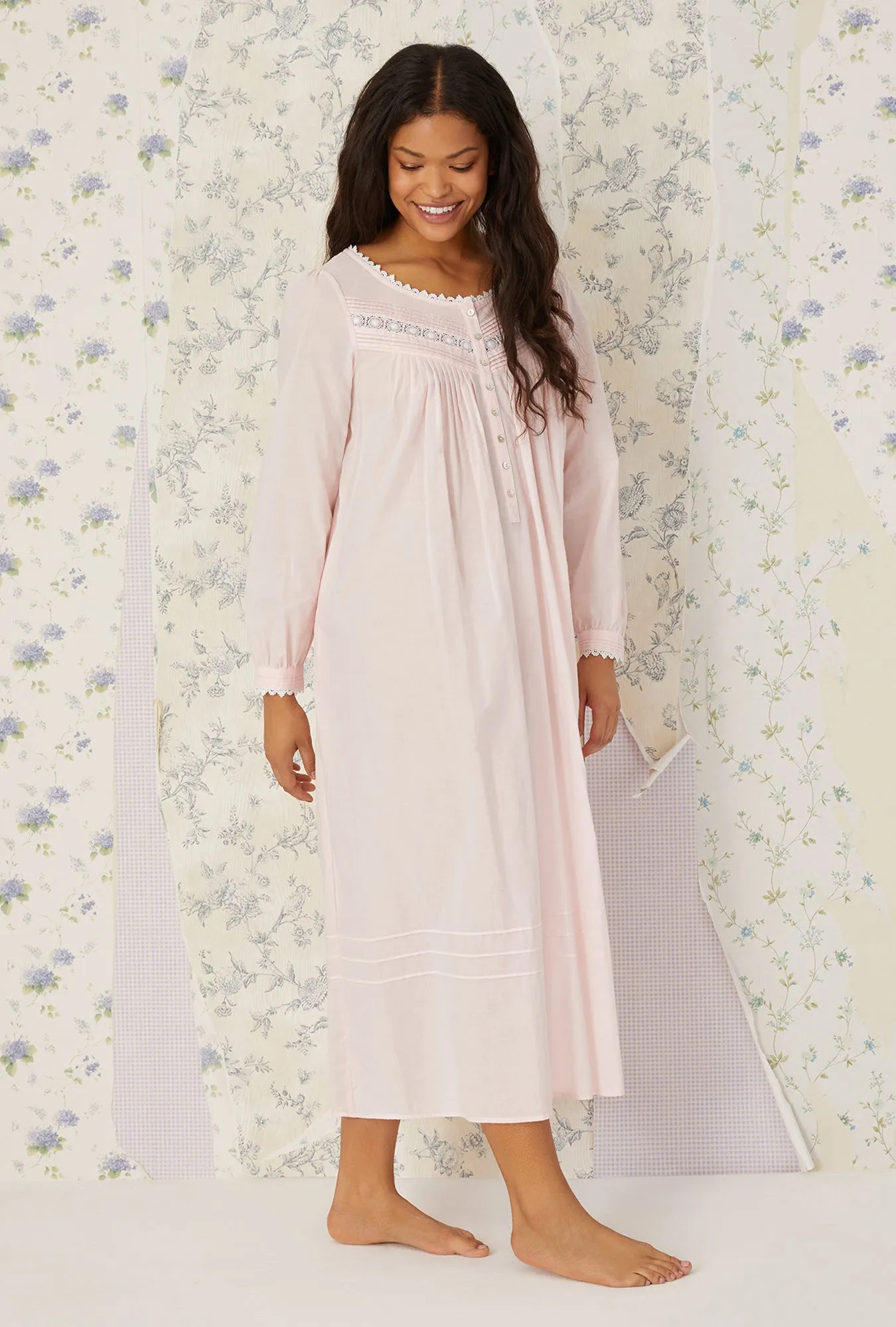 Heirloom Dream Long Sleeve Gown