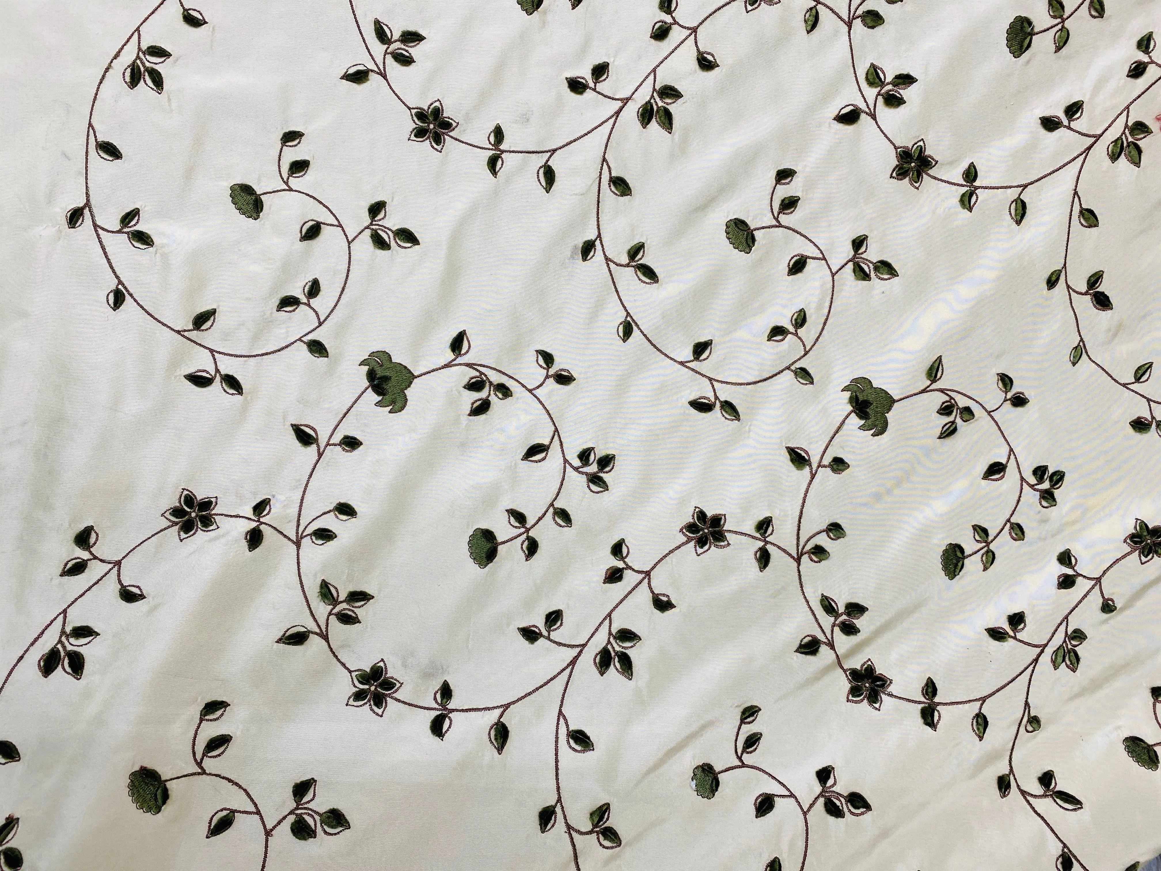 NEW Countess Stephanie 100% Silk Taffeta White Cream with Olive Velvet Embroidered Flowers