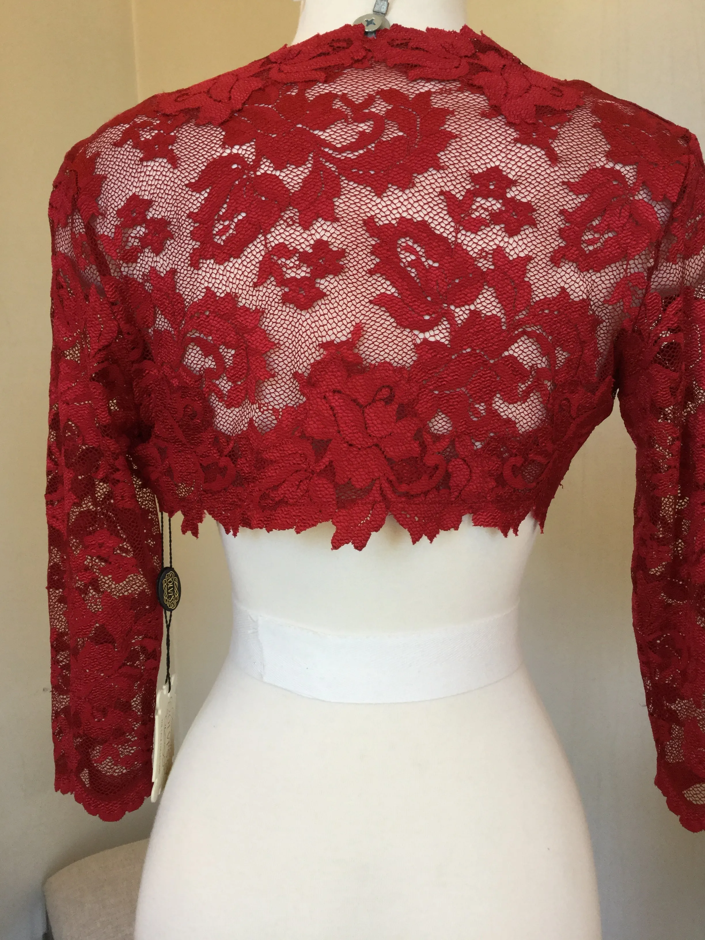 Olvi's Bolero Lace