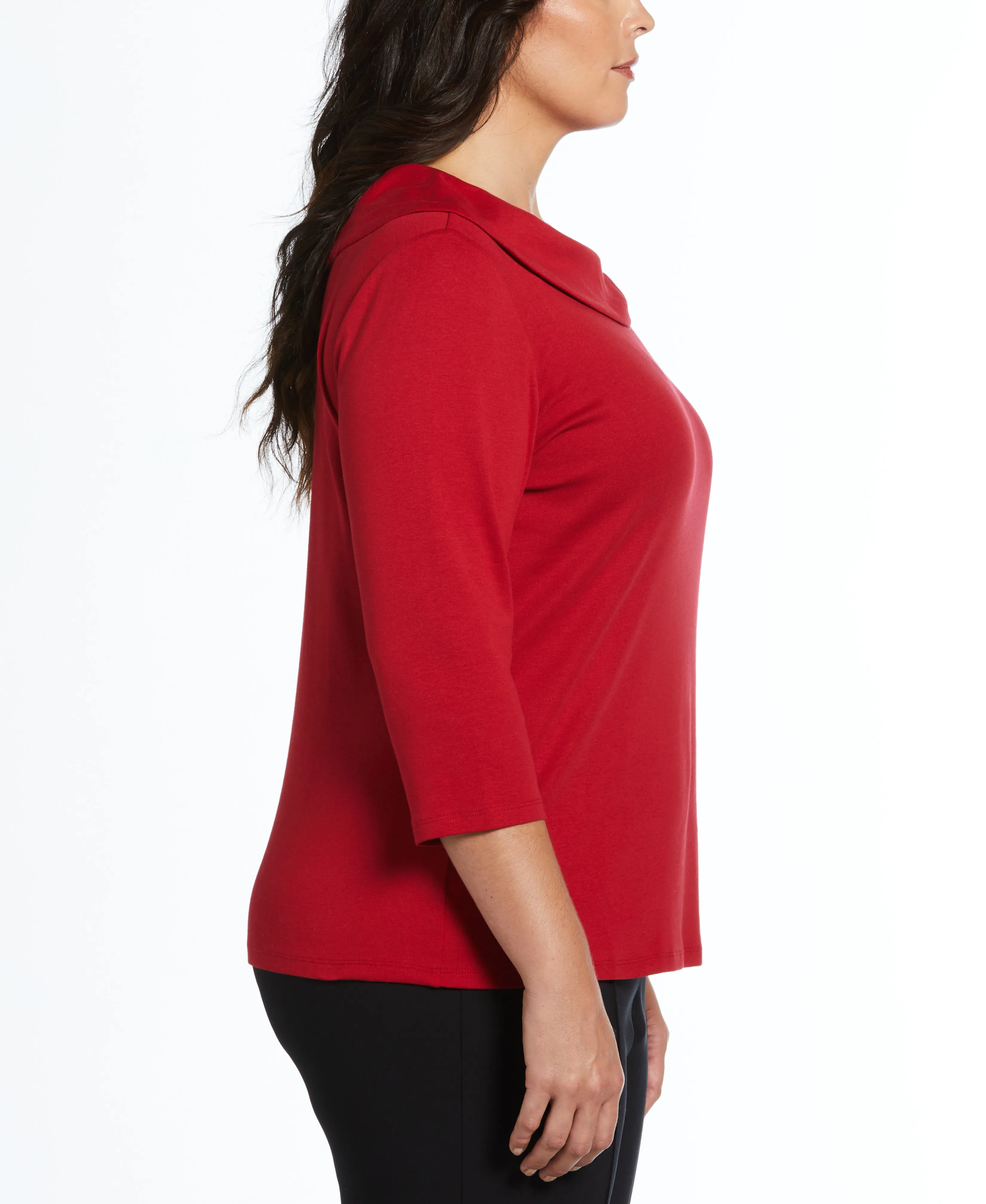 Plus Size Ribbed Marilyn Neck Top with Decorative Brooch